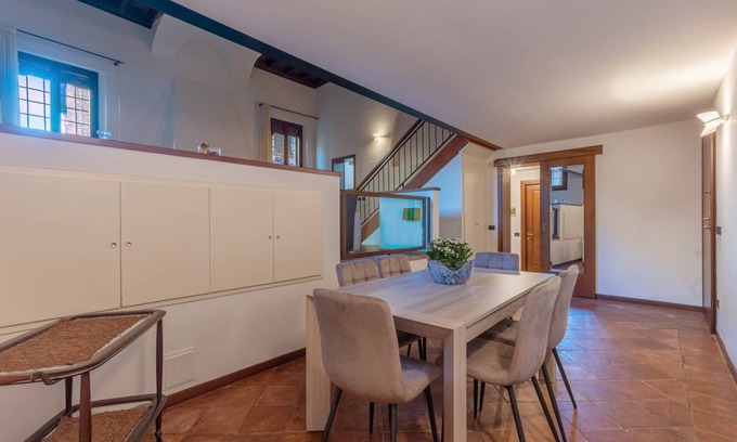 Ferrara Historic Centre Apartment | 213 m² Apartment ∙ 3 bedrooms ∙ 9 guests