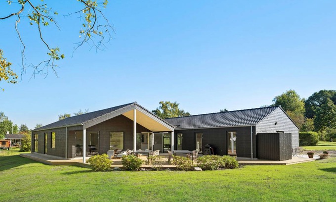 Farvang House | 214 m² House ∙ 7 bedrooms ∙ 14 guests