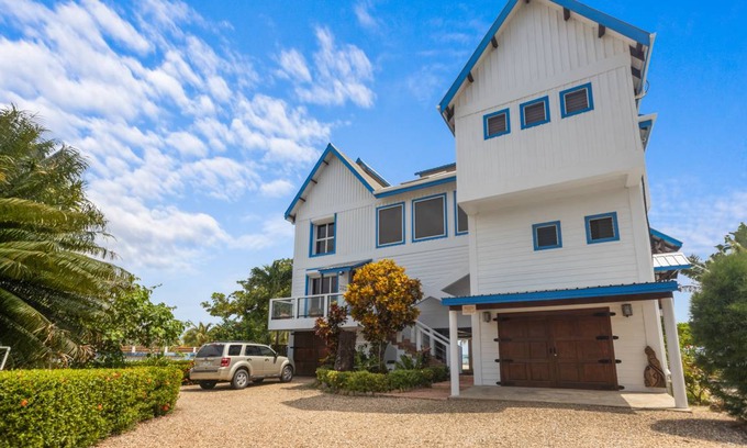 Caribbean Way House | 214 m² House ∙ 5 bedrooms ∙ 10 guests