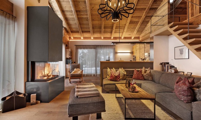 Casola Ski Chalet | 220 m² Chalet ∙ 5 bedrooms ∙ 10 guests
