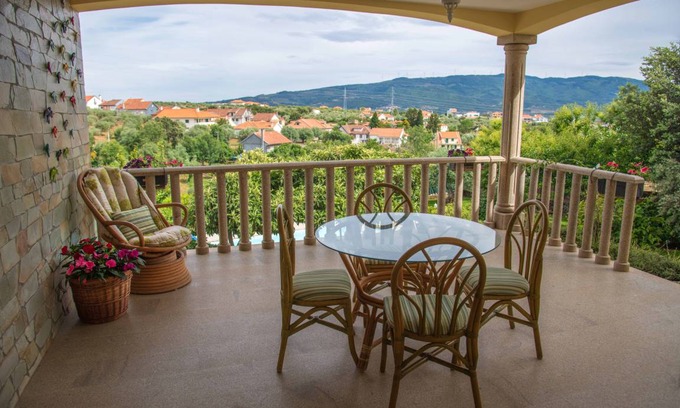 Macedo de Cavaleiros House | 220 m² House ∙ 4 bedrooms ∙ 10 guests