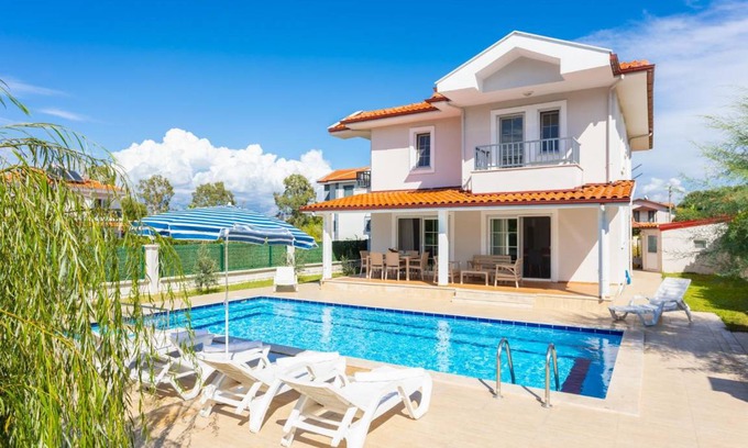 Dalyan Villa | 220 m² Villa ∙ 4 bedrooms ∙ 8 guests