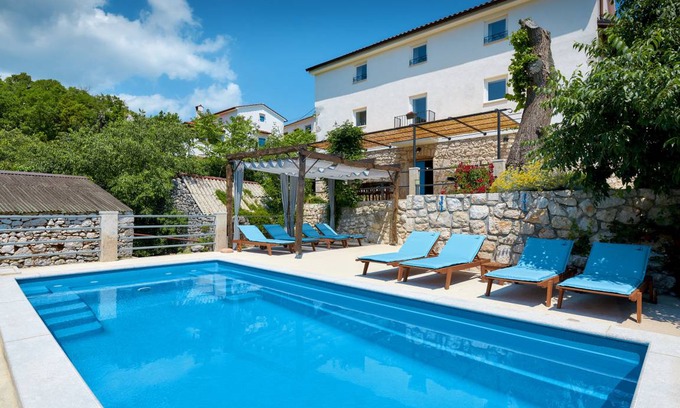 Zagore Villa | 220 m² Villa ∙ 3 bedrooms ∙ 8 guests