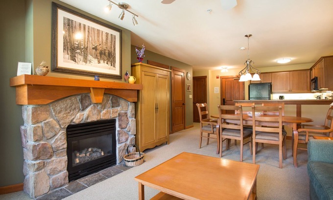 Salt Lake Mountain Resorts Condo | 2211 - Two Bedroom Standard Eagle Springs East by RedAwning