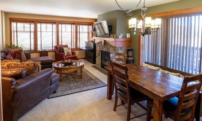 Salt Lake Mountain Resorts Condo | 2215 - Two Bedroom Standard Eagle Springs East by RedAwning