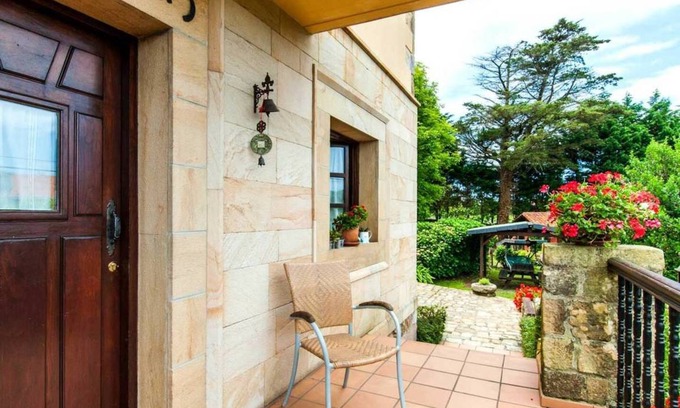 Orena Ski Chalet | 225 m² Chalet ∙ 2 bedrooms ∙ 4 guests
