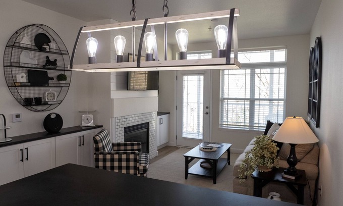 Delavan Lake Condo | 225 - One Bedroom Condo Suite w/Water Views from Balcony