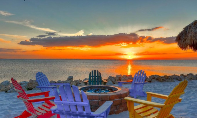 Rocky Point Apartment | 227-WIFI, New Paint, AMAZING Views, Close to BUCS stadium