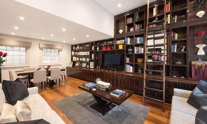 Knightsbridge House | 22PSM · Spectacular Knightsbridge House | Harrods 1 minute