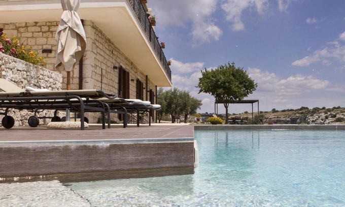 Modica House | 230 m² House ∙ 7 bedrooms ∙ 16 guests