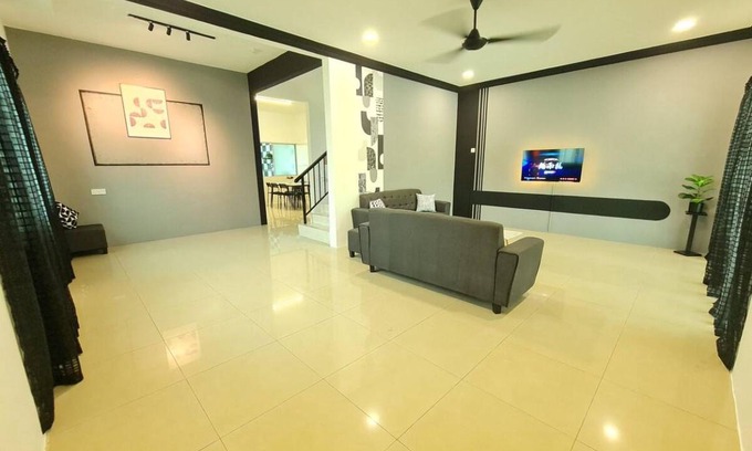 Simpang House | 230 m² House ∙ 4 bedrooms ∙ 10 guests