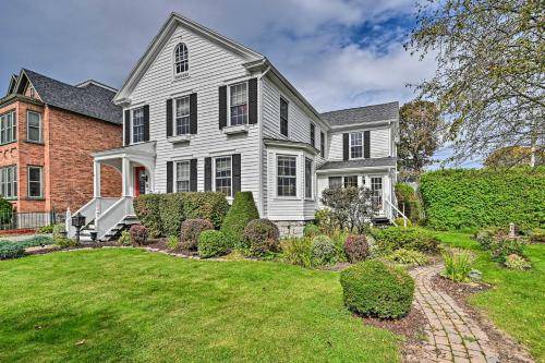 Plattsburgh House | 232 m² House ∙ 4 bedrooms ∙ 6 guests