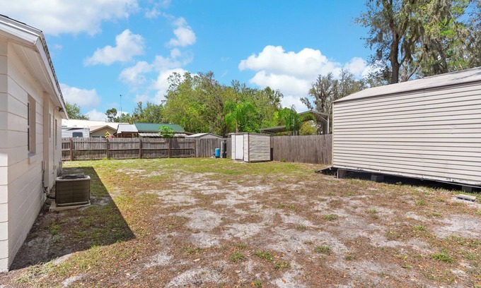 Florida South Atlantic Coast House | 2334 - Peaceful 3-bedroom house with AC in Avon Park