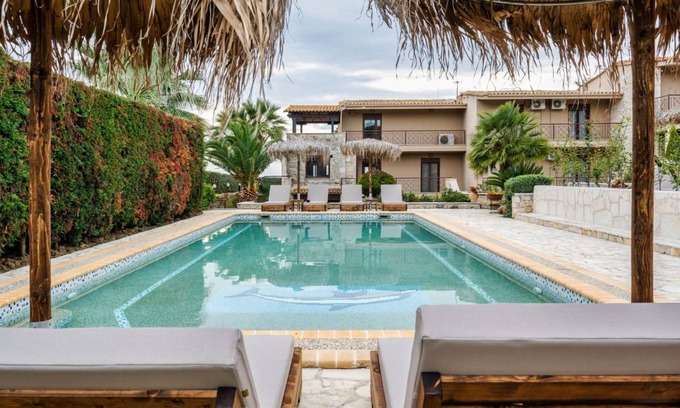 Nea Skioni Villa | 234 m² Villa ∙ 4 bedrooms ∙ 9 guests