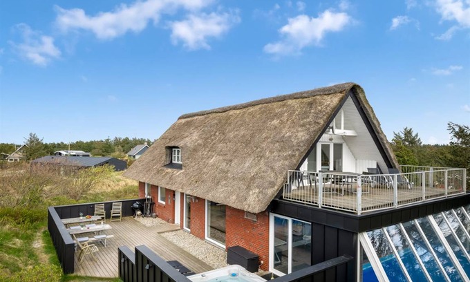 Vejers Strand House | 236 m² House ∙ 6 bedrooms ∙ 14 guests