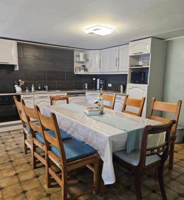 Bovesse House | 238 m² House ∙ 4 bedrooms ∙ 8 guests
