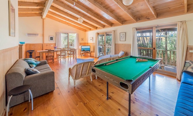 Smiths Beach House | 24 Marlin Street, Smiths Beach cabin getaway!