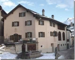 Ardez House | 240 m² House ∙ 5 bedrooms ∙ 12 guests
