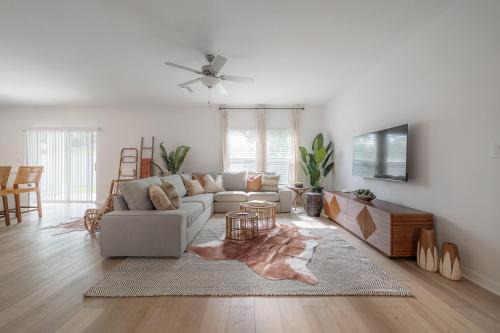 Ybor City House | 2405 E 19th Ave
