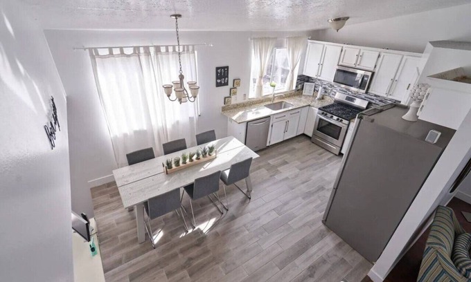 Kearns House | 247) Most comfortable beds in Utah!