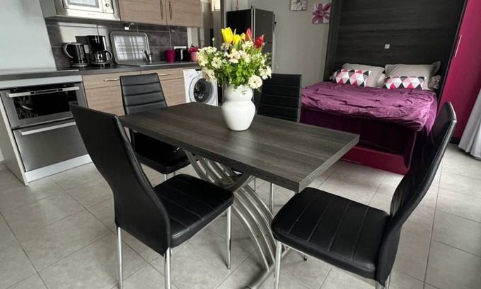 La Ferriere-aux-Etangs Apartment | 25 m² Studio flat ∙ 1 bedroom ∙ 2 guests
