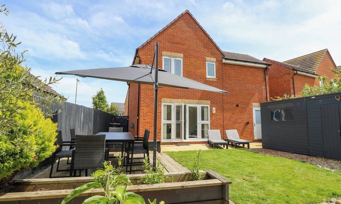 Hayling Island Cottage | 25 St. Benedict Road