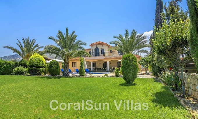 Ayia Marina Chrysochous Villa | 250 m² Villa ∙ 4 bedrooms ∙ 9 guests