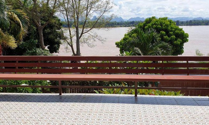 Nakhon Phanom House | 250 m² House ∙ 3 bedrooms ∙ 8 guests