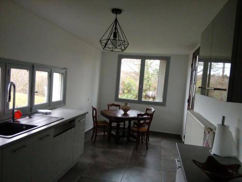 Betracq House | 250 m² House ∙ 4 bedrooms ∙ 10 guests