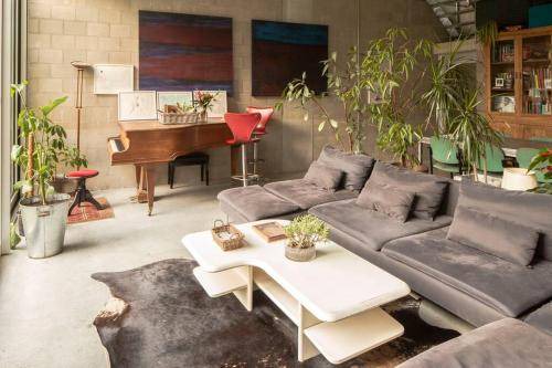 Stationsbuurt Noord House | 250 m² House ∙ 4 bedrooms ∙ 9 guests