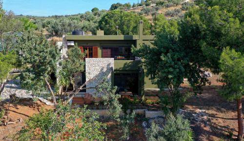 Messolonghi Villa | 250 m² Villa ∙ 5 bedrooms ∙ 10 guests