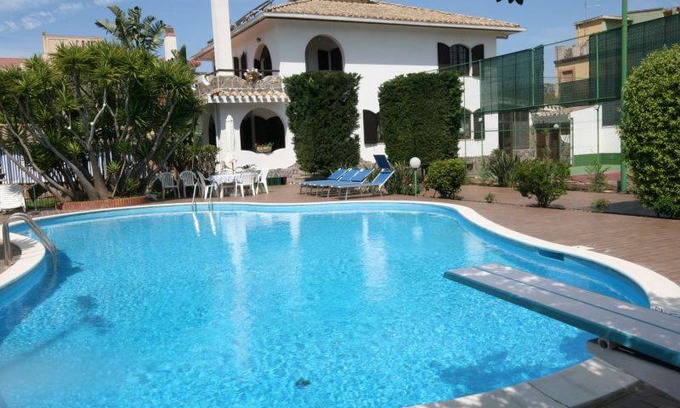 Quartu Sant'Elena Villa | 250 m² Villa ∙ 5 bedrooms ∙ 10 guests