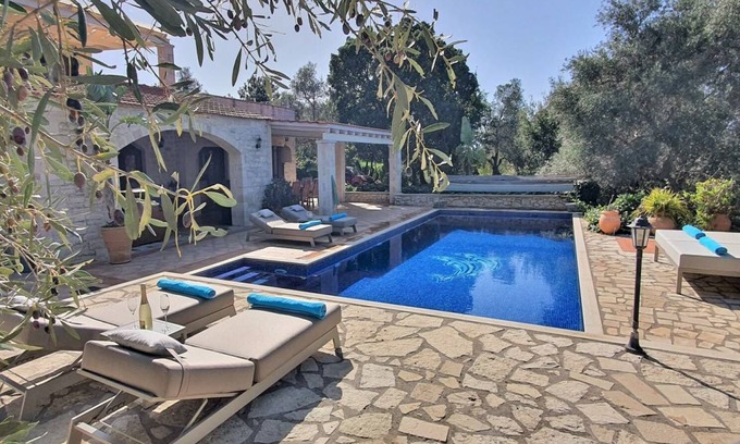 Atsipópoulon Villa | 251 m² Villa ∙ 3 bedrooms ∙ 9 guests