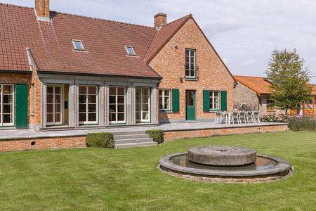 Bavikhove House | 260 m² House ∙ 5 bedrooms ∙ 10 guests