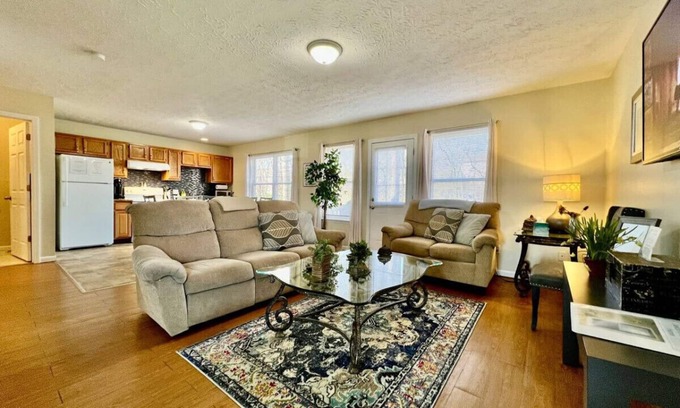 Monroe House | 260 Overbrook · Jason's Attached home