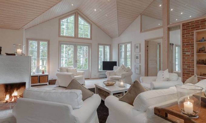 Porvoo Villa | 260m2 Luxurious seafront Villa on Private Estate