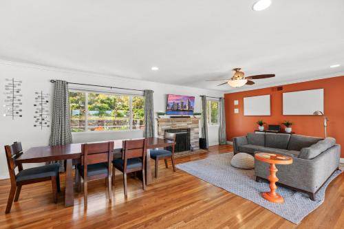 Mount Helix House | 267 m² House ∙ 4 bedrooms ∙ 9 guests