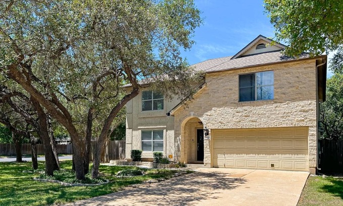 Deer Park At Maple Run House | 267 m² House ∙ 3 bedrooms ∙ 8 guests
