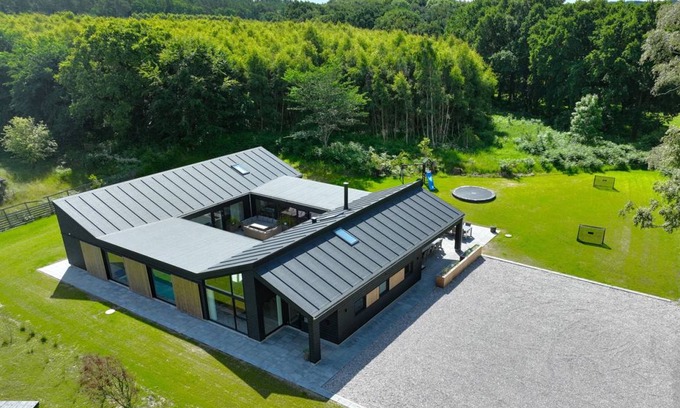 Fjellerup House | 268 m² House ∙ 7 bedrooms ∙ 22 guests