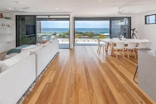 Forster Villa | 26B Seaview St