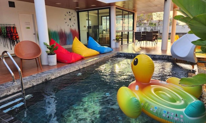 Rangsit Resort | 270 m² Resort ∙ 3 bedrooms ∙ 9 guests