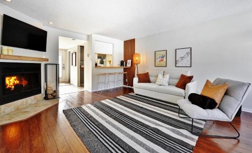 Stoneham Apartment | 28#53 Chemin du Hameau