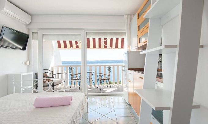 Lokva Rogoznica Apartment | 28 m² Apartment ∙ 2 guests