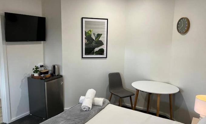 Golden Square Hotel | 28 m² Hotel ∙ 2 guests