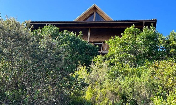 Keurboomstrand Villa | 280 m² Villa ∙ 3 bedrooms ∙ 6 guests
