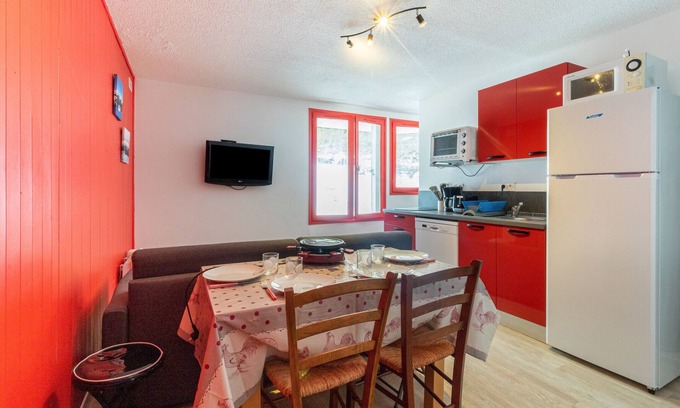 Genos Apartment | 280m from the slopes, flat for 6