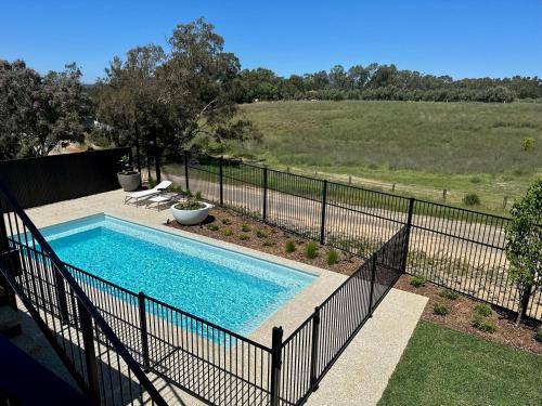 Caversham House | 290 m² House ∙ 4 bedrooms ∙ 8 guests