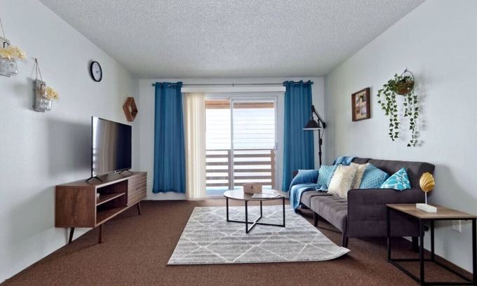 Renton Apartment | 2b1b Renton Cascade Apt 205