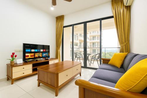 Central District Apartment | 2B2B Baypoint Country Garden Danga Bay