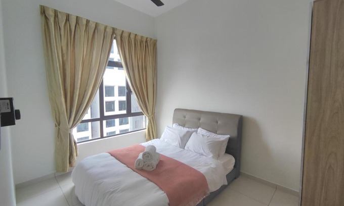 Kempas Apartment | 2Bedroom 5 Mins to MidValley 10 Mins to CIQ